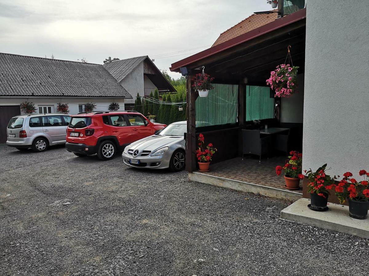Hotel Plitvice Mountain Spring à Korenica Extérieur photo